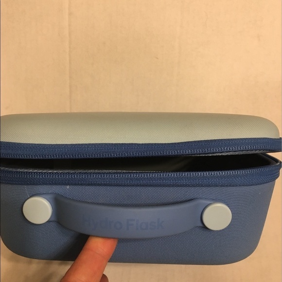 Hydro Flask Insulated Lunch Box - Picture 8 of 14